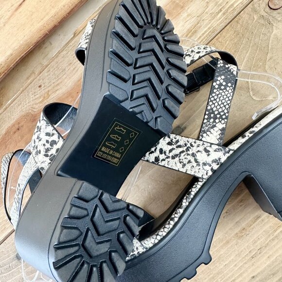 Qupid Snake‎ Print Sandals NEW without Box 6 Platform - Picture 4 of 8